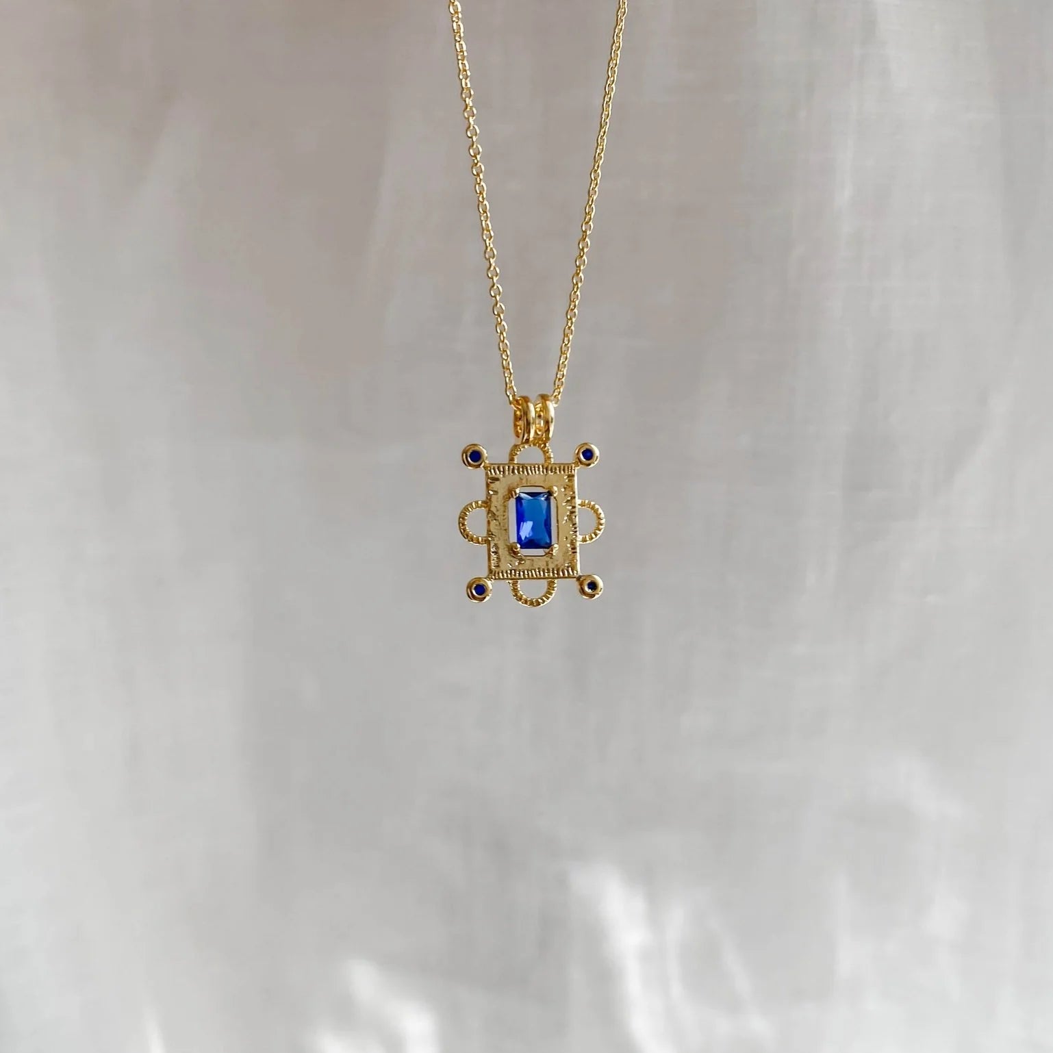 Embrace Boldness: Express Yourself with Statement Jewelry