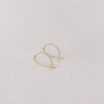 Dainty Crossed-Arch Threader - Boisdoree