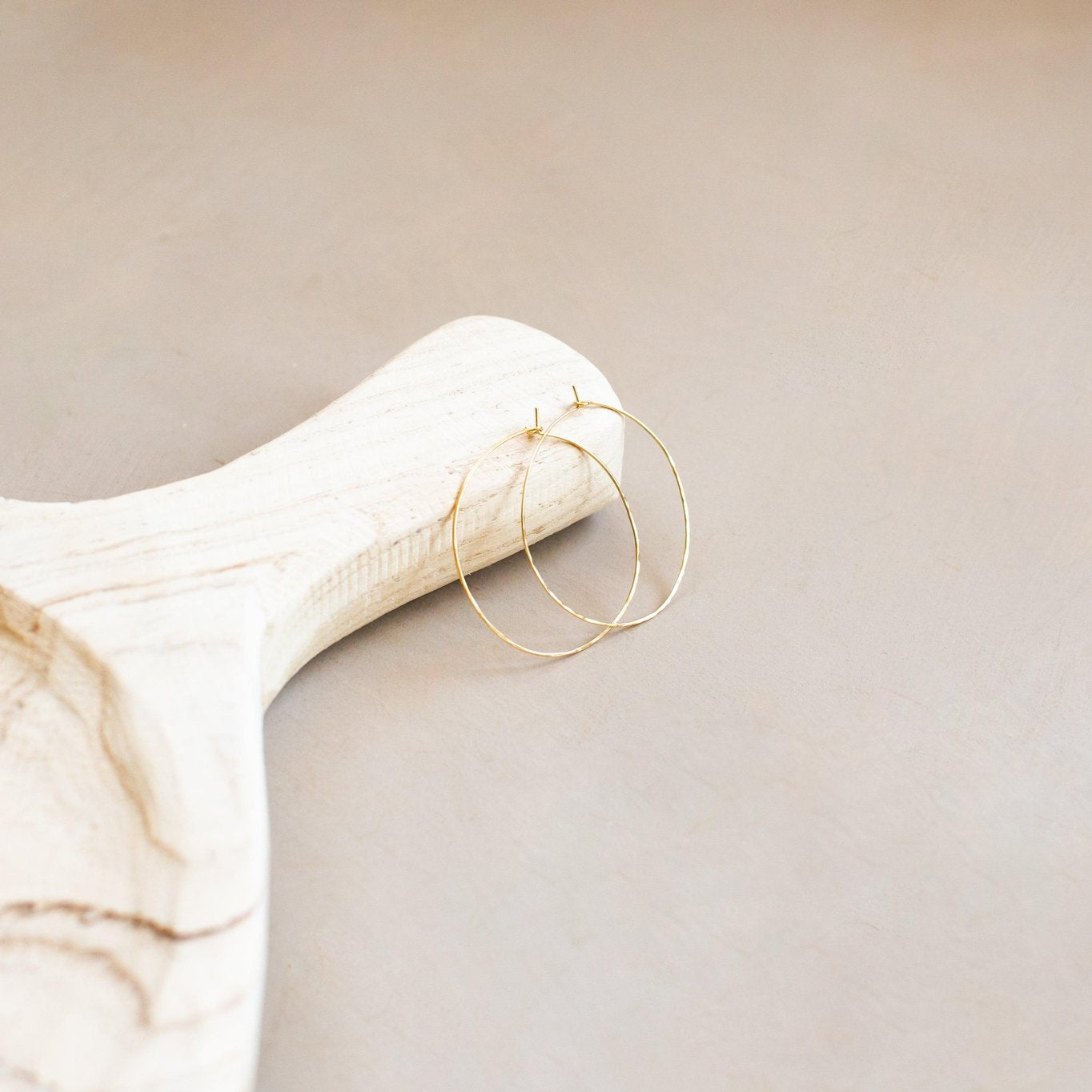 So Dainty Hoops - Boisdoree